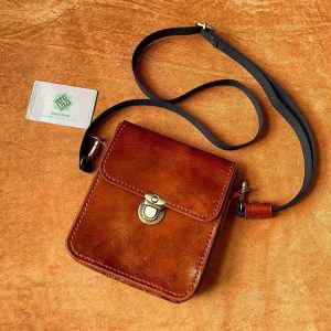 کیف کراس چرم طبیعی دستدوز کد محصول:S20
