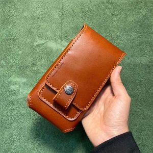 کیف کمری موبایل چرم طبیعی دستدوز کد محصول: O10